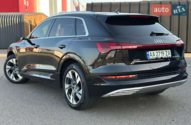 Внедорожник / Кроссовер Audi e-tron 2019 в 