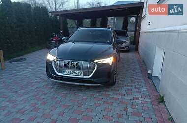 Внедорожник / Кроссовер Audi e-tron 2019 в 