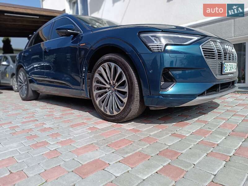 Внедорожник / Кроссовер Audi e-tron 2019 в Тернополе