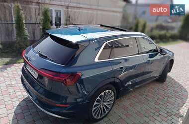 Внедорожник / Кроссовер Audi e-tron 2019 в 