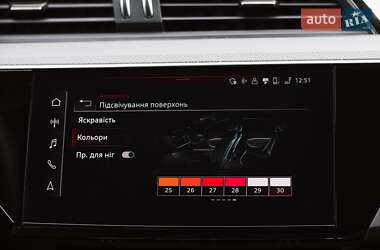 Внедорожник / Кроссовер Audi e-tron 2022 в 
