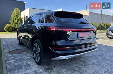 Внедорожник / Кроссовер Audi e-tron 2019 в 