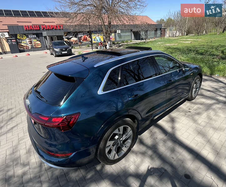 Внедорожник / Кроссовер Audi e-tron 2020 в Днепре