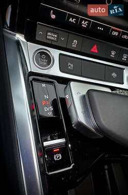 Внедорожник / Кроссовер Audi e-tron 2022 в 