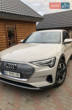 Внедорожник / Кроссовер Audi e-tron 2021 в Шептицькому