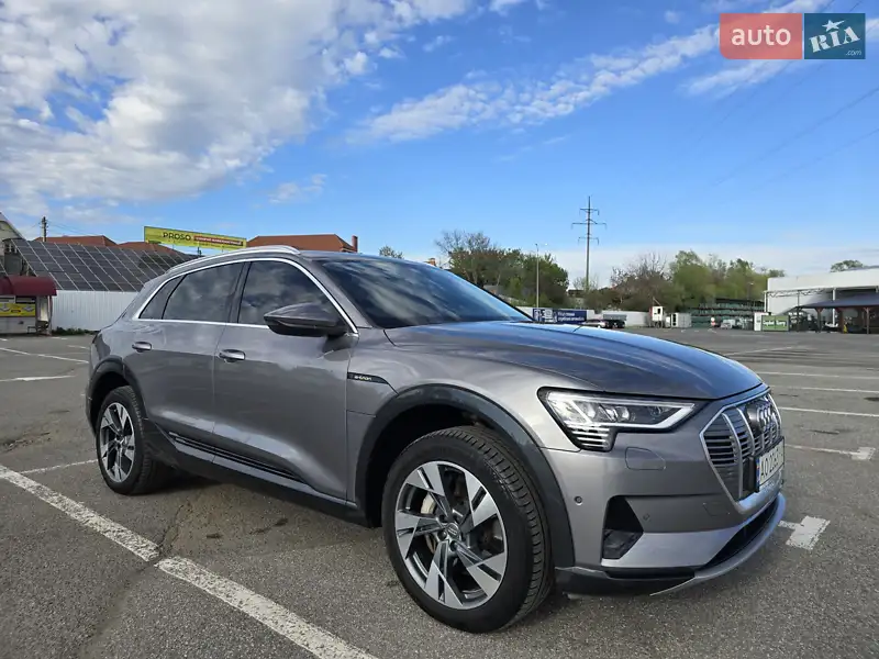 Audi e-tron 2020