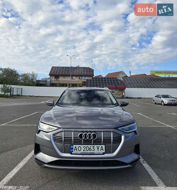 Позашляховик / Кросовер Audi e-tron 2020 в Ужгороді