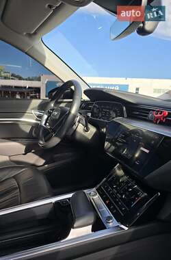 Внедорожник / Кроссовер Audi e-tron 2020 в 