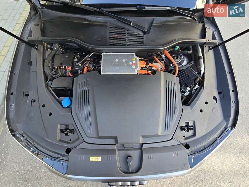 Позашляховик / Кросовер Audi e-tron 2020 в Ужгороді