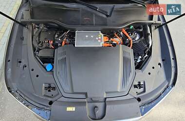 Внедорожник / Кроссовер Audi e-tron 2020 в 