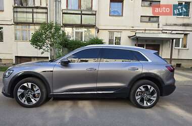 Внедорожник / Кроссовер Audi e-tron 2020 в 