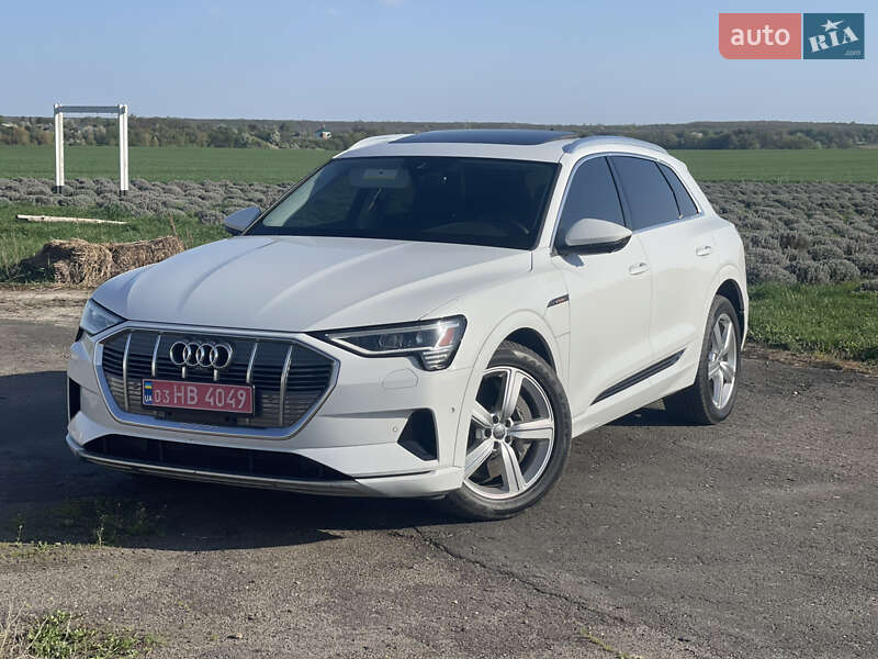 Внедорожник / Кроссовер Audi e-tron 2019 в Луцке