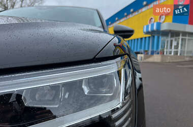 Внедорожник / Кроссовер Audi e-tron 2020 в 