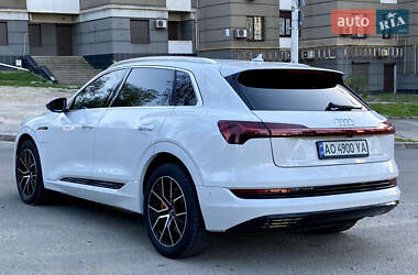 Внедорожник / Кроссовер Audi e-tron 2020 в 
