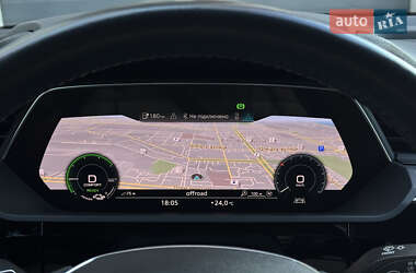Внедорожник / Кроссовер Audi e-tron 2020 в 