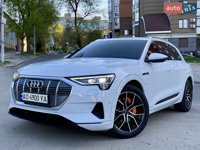 Позашляховик / Кросовер Audi e-tron 2020 в Дніпрі