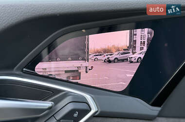 Внедорожник / Кроссовер Audi e-tron 2020 в 