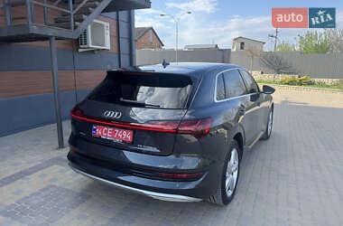 Внедорожник / Кроссовер Audi e-tron 2019 в 