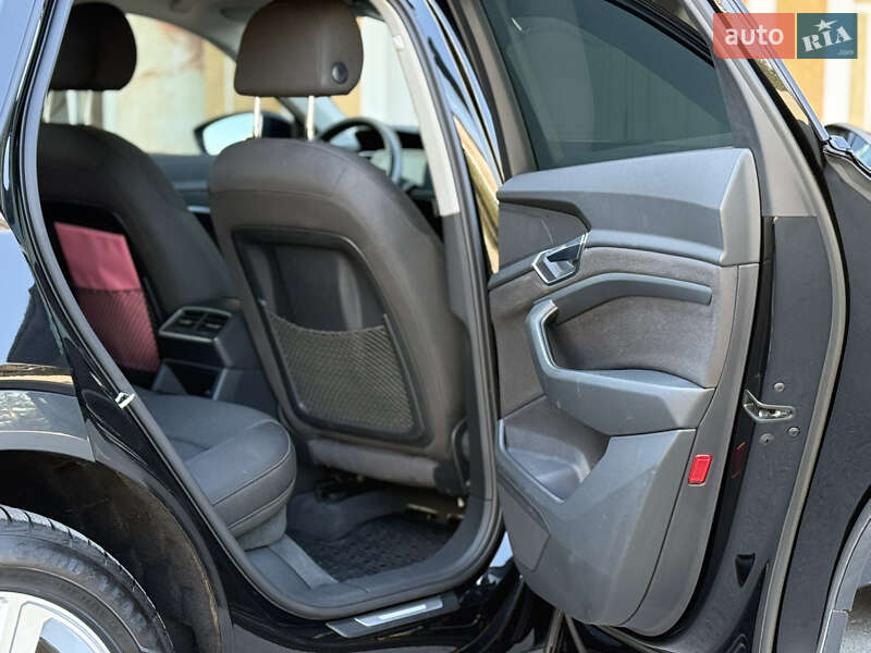 Позашляховик / Кросовер Audi e-tron 2019 в Тернополі