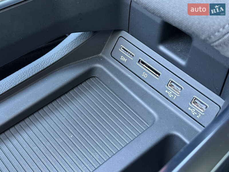 Позашляховик / Кросовер Audi e-tron 2019 в Тернополі