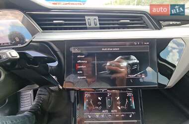 Внедорожник / Кроссовер Audi e-tron 2021 в 