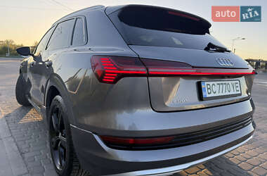 Внедорожник / Кроссовер Audi e-tron 2019 в 