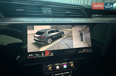 Внедорожник / Кроссовер Audi e-tron 2019 в 