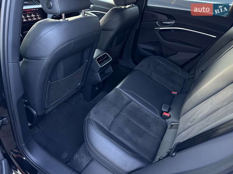 Позашляховик / Кросовер Audi e-tron 2019 в Коломиї