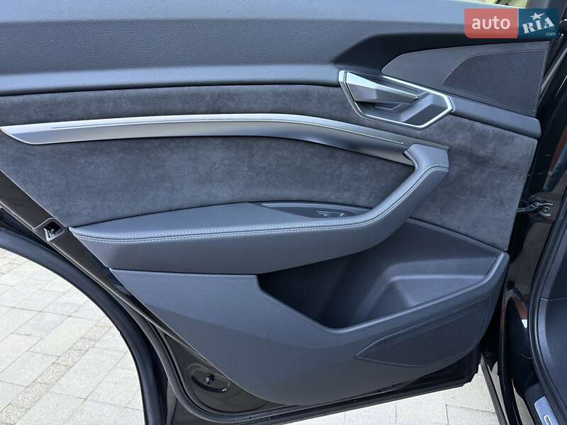 Позашляховик / Кросовер Audi e-tron 2019 в Коломиї