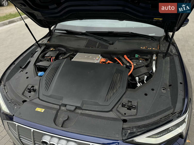 Внедорожник / Кроссовер Audi e-tron 2020 в Луцке