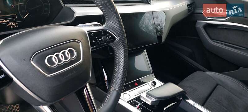 Внедорожник / Кроссовер Audi e-tron 2019 в Тячеве