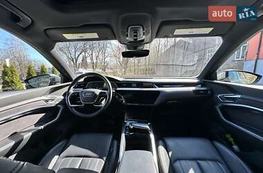 Внедорожник / Кроссовер Audi e-tron 2019 в 