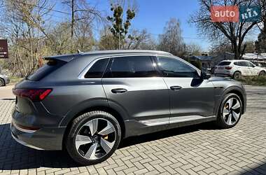 Внедорожник / Кроссовер Audi e-tron 2019 в 