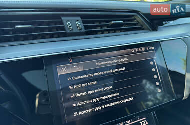 Внедорожник / Кроссовер Audi e-tron 2019 в 