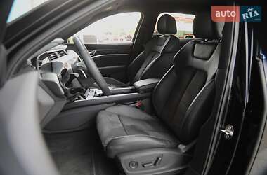 Внедорожник / Кроссовер Audi e-tron 2020 в 