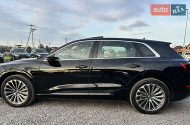 Внедорожник / Кроссовер Audi e-tron 2020 в 