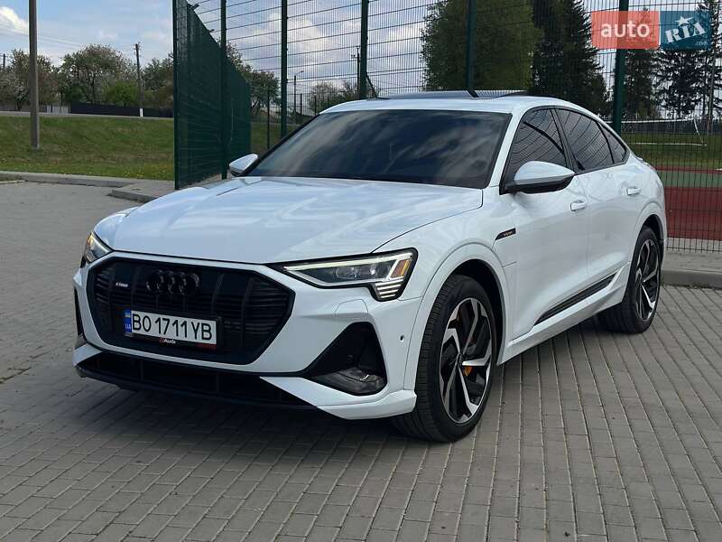 Внедорожник / Кроссовер Audi e-tron 2021 в Бучаче