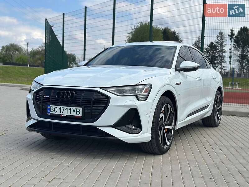 Внедорожник / Кроссовер Audi e-tron 2021 в Бучаче