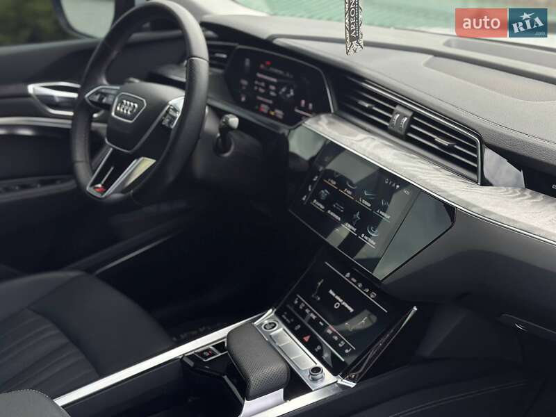 Внедорожник / Кроссовер Audi e-tron 2021 в Бучаче