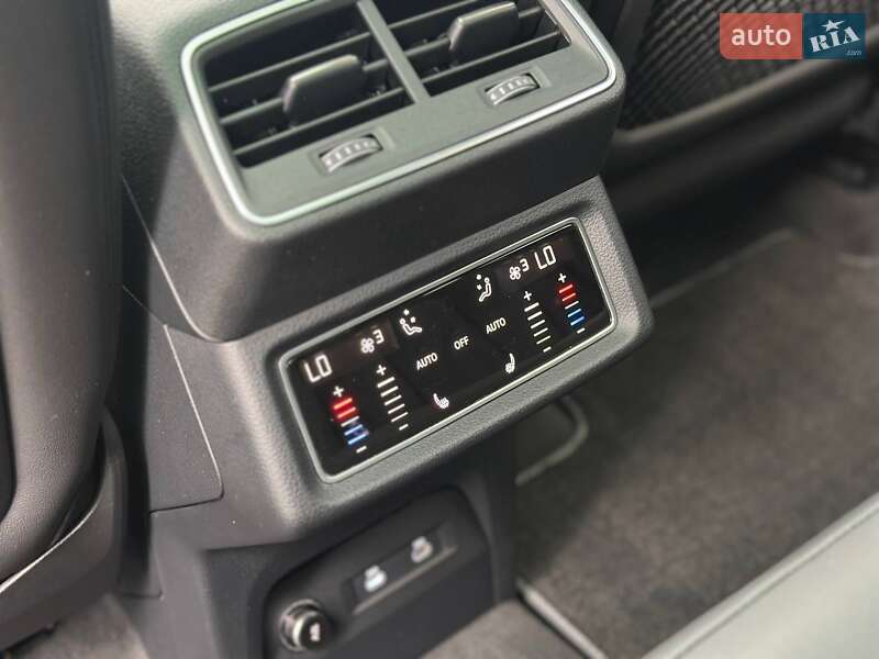 Внедорожник / Кроссовер Audi e-tron 2021 в Бучаче