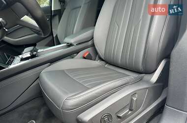 Внедорожник / Кроссовер Audi e-tron 2021 в 