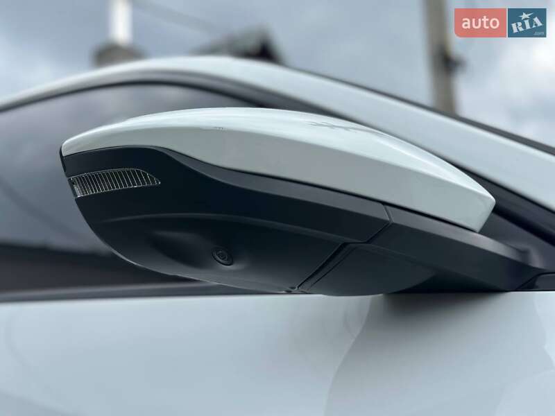 Внедорожник / Кроссовер Audi e-tron 2021 в Бучаче