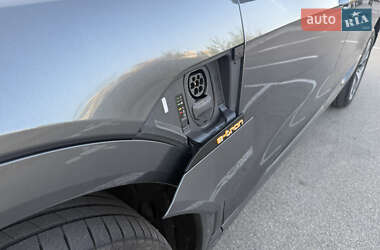 Внедорожник / Кроссовер Audi e-tron 2020 в 