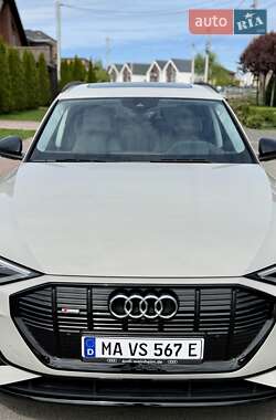 Внедорожник / Кроссовер Audi e-tron 2021 в 