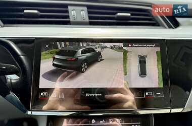 Внедорожник / Кроссовер Audi e-tron 2021 в 