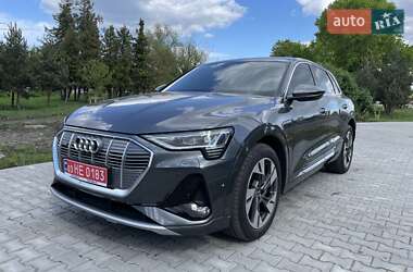 Позашляховик / Кросовер Audi e-tron 2021 в Києві
