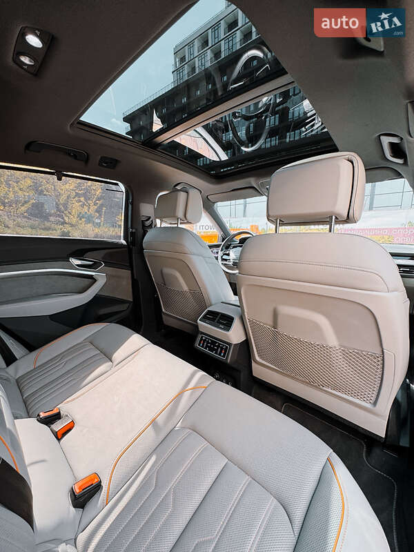 Внедорожник / Кроссовер Audi e-tron 2019 в Одессе фото 39 Внедорожник / Кроссовер Audi e-tron 2019 в Одессе