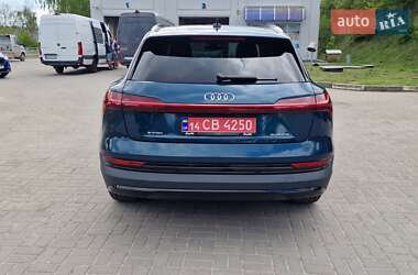 Внедорожник / Кроссовер Audi e-tron 2020 в 