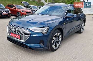 Внедорожник / Кроссовер Audi e-tron 2020 в 