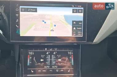 Внедорожник / Кроссовер Audi e-tron 2020 в 
